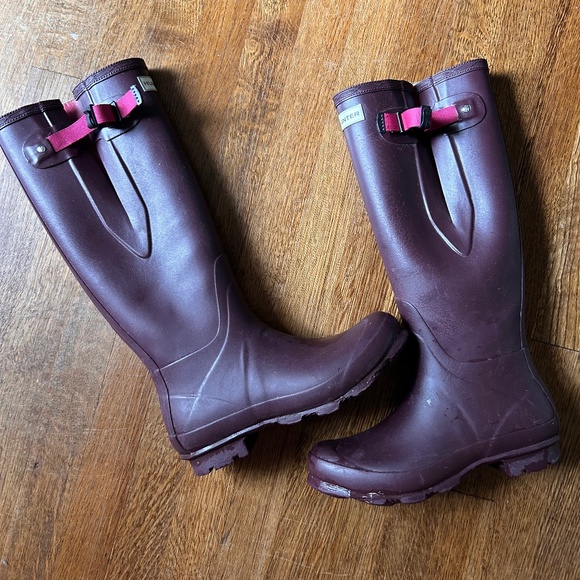 Hunter Rain Boots in Deep Purple - Picture 1 of 4